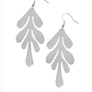 A FROND Farewell Paparazzi Silver Leaf Cascade Dangle Earrings Fashion Jewelry